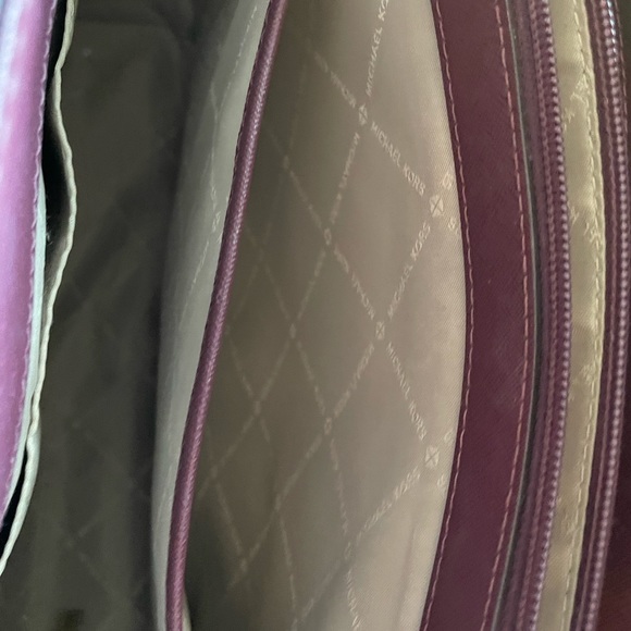 Michael Kors Bag | EUC - Picture 6 of 7